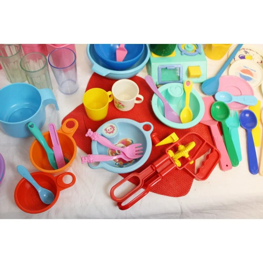 Vtg 1990s Play Dishes Fun with Food Pots Forks Blender Pans Measuring Cups Bowls